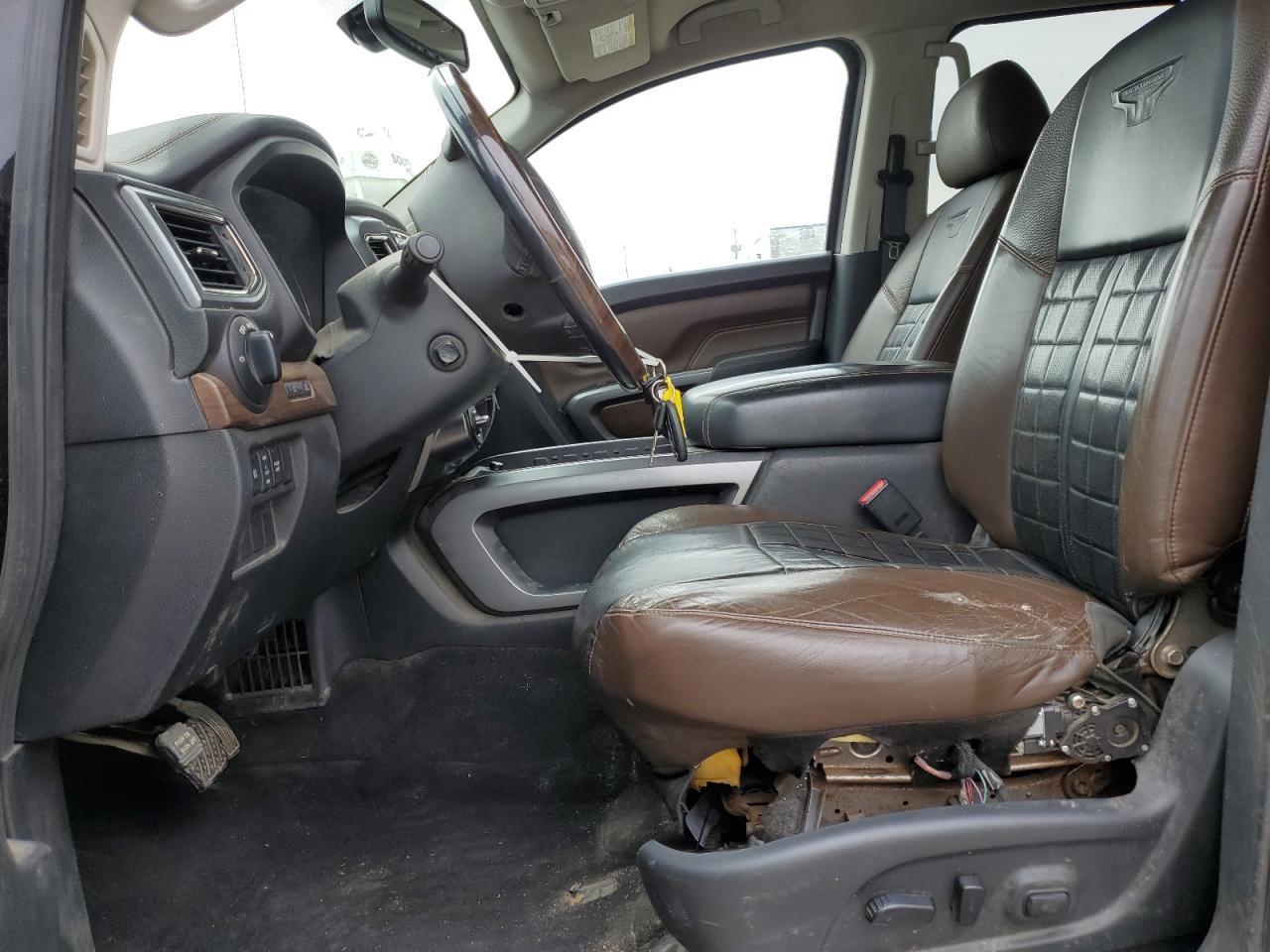 2016 Nissan Titan Xd Platinum Reserve Diesel - Фото 7