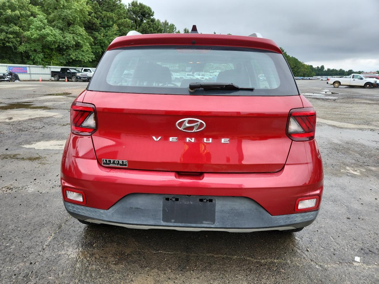 2022 Hyundai Venue Sel - Image 6