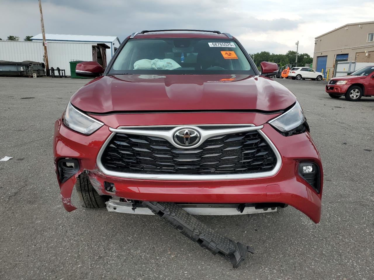 2021 Toyota Highlander Xle - Image 5
