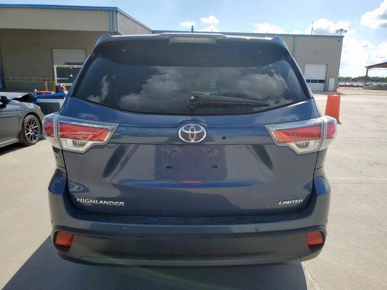 2015 Toyota Highlander Limited - Фото 6