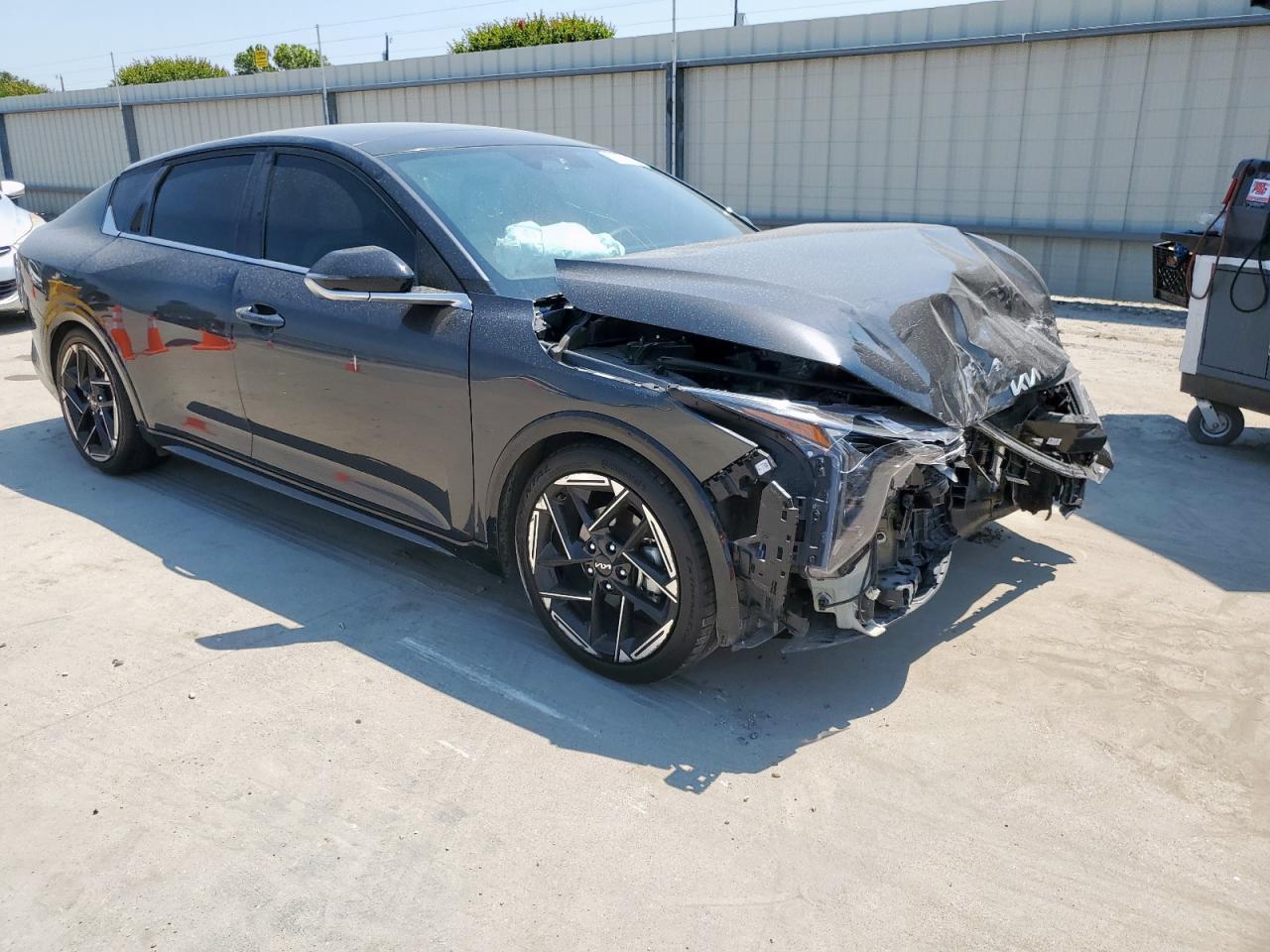 2025 Kia K4 Gt Line - Image 4