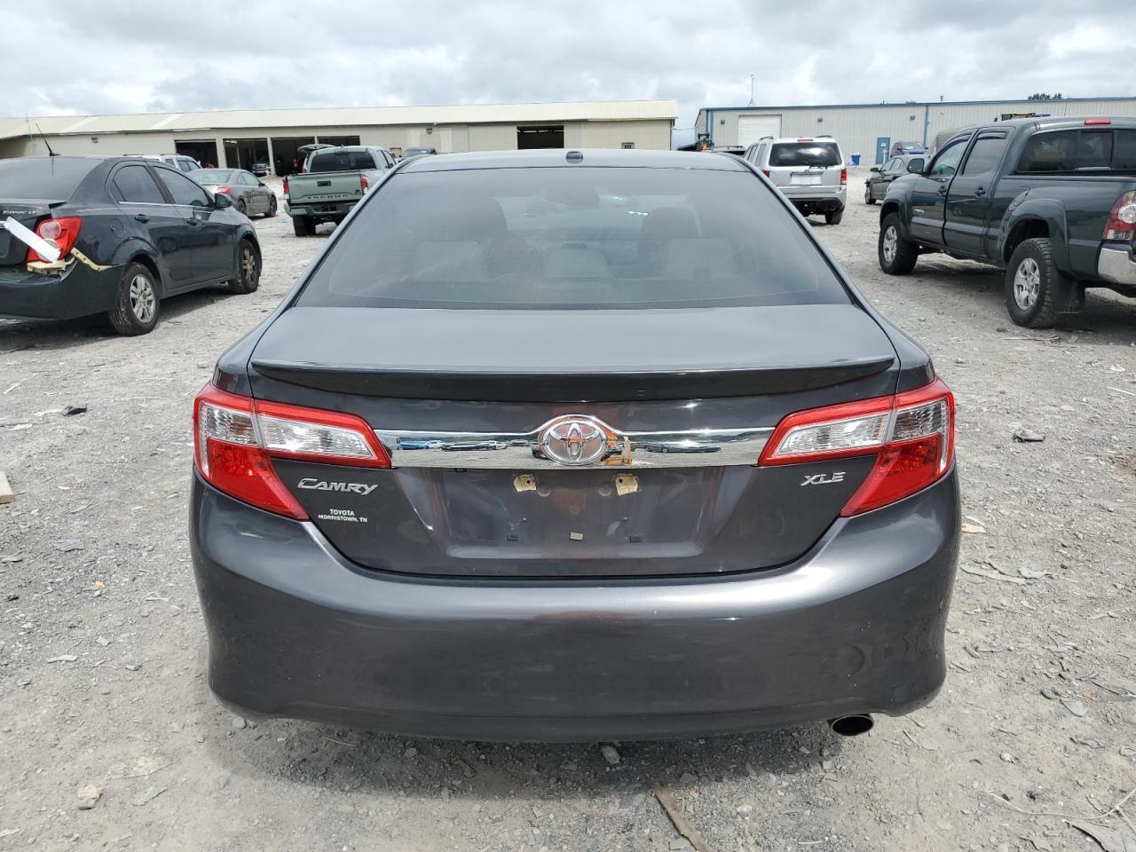 2012 Toyota Camry Base - Фото 6