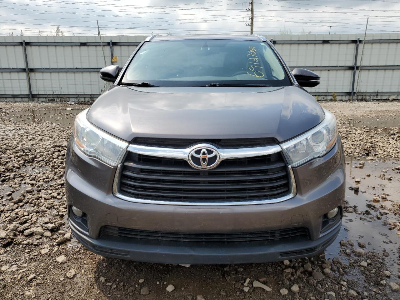 2015 Toyota Highlander Xle - Фото 5