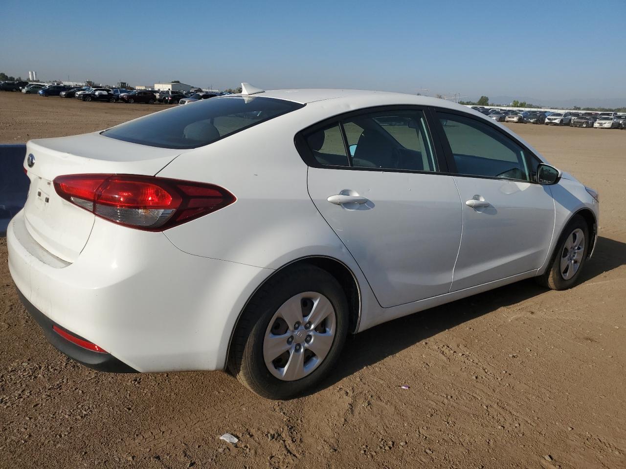 2017 Kia Forte Lx - Image 3