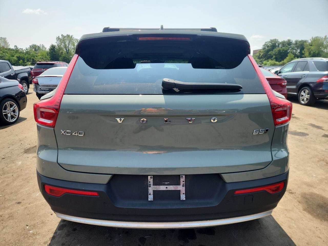 2025 Volvo Xc40 Core - Фото 6