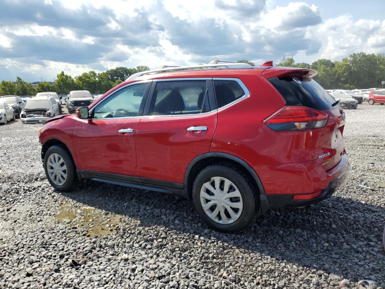 2017 Nissan Rogue S - Фото 2