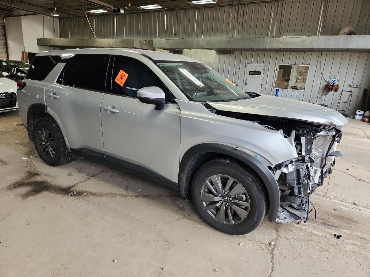 2022 Nissan Pathfinder S - Фото 4