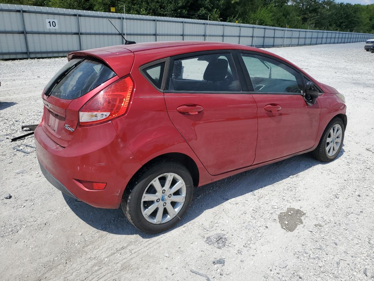 2011 Ford Fiesta Se - Фото 3