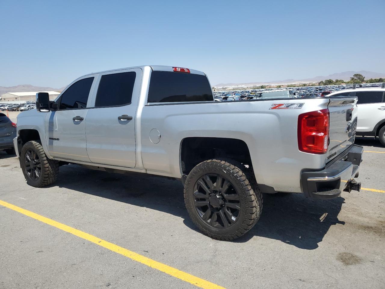 2015 Chevrolet Silverado K2500 Heavy Duty Lt - Фото 2