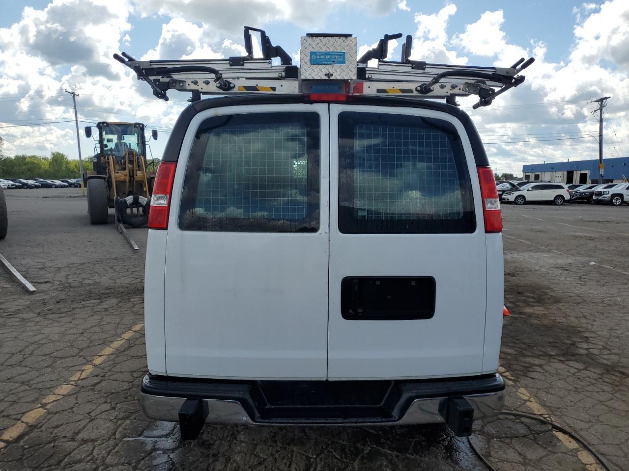 2020 Chev Express Cargo 2500 1 - Image 6