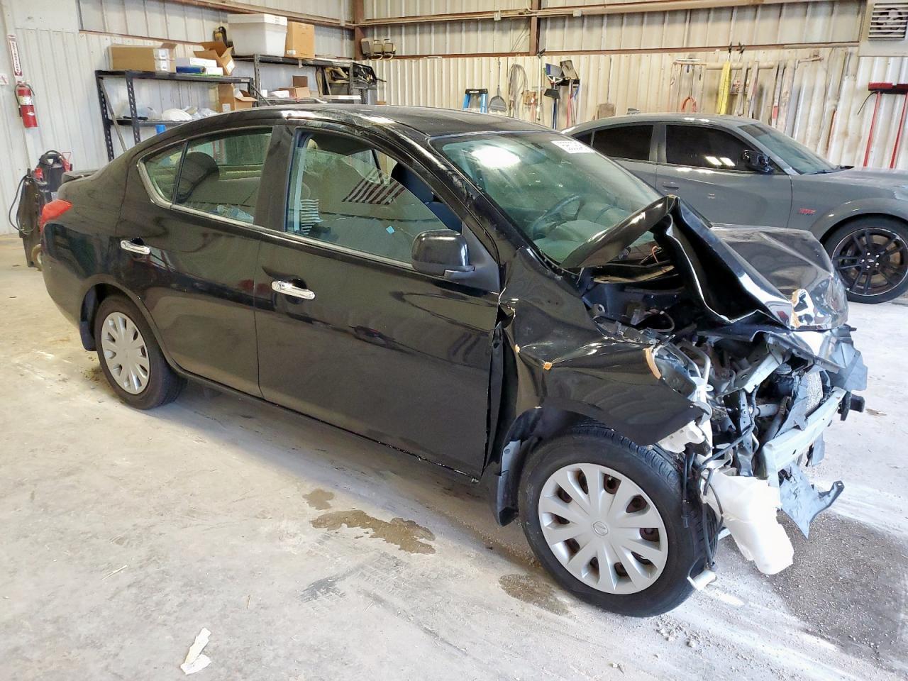 2013 Nissan Versa S - Image 4