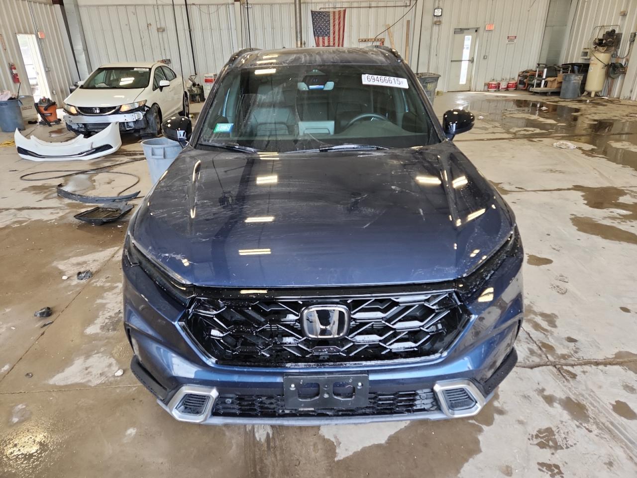 2025 Honda Cr-V Sport Touring - Image 5