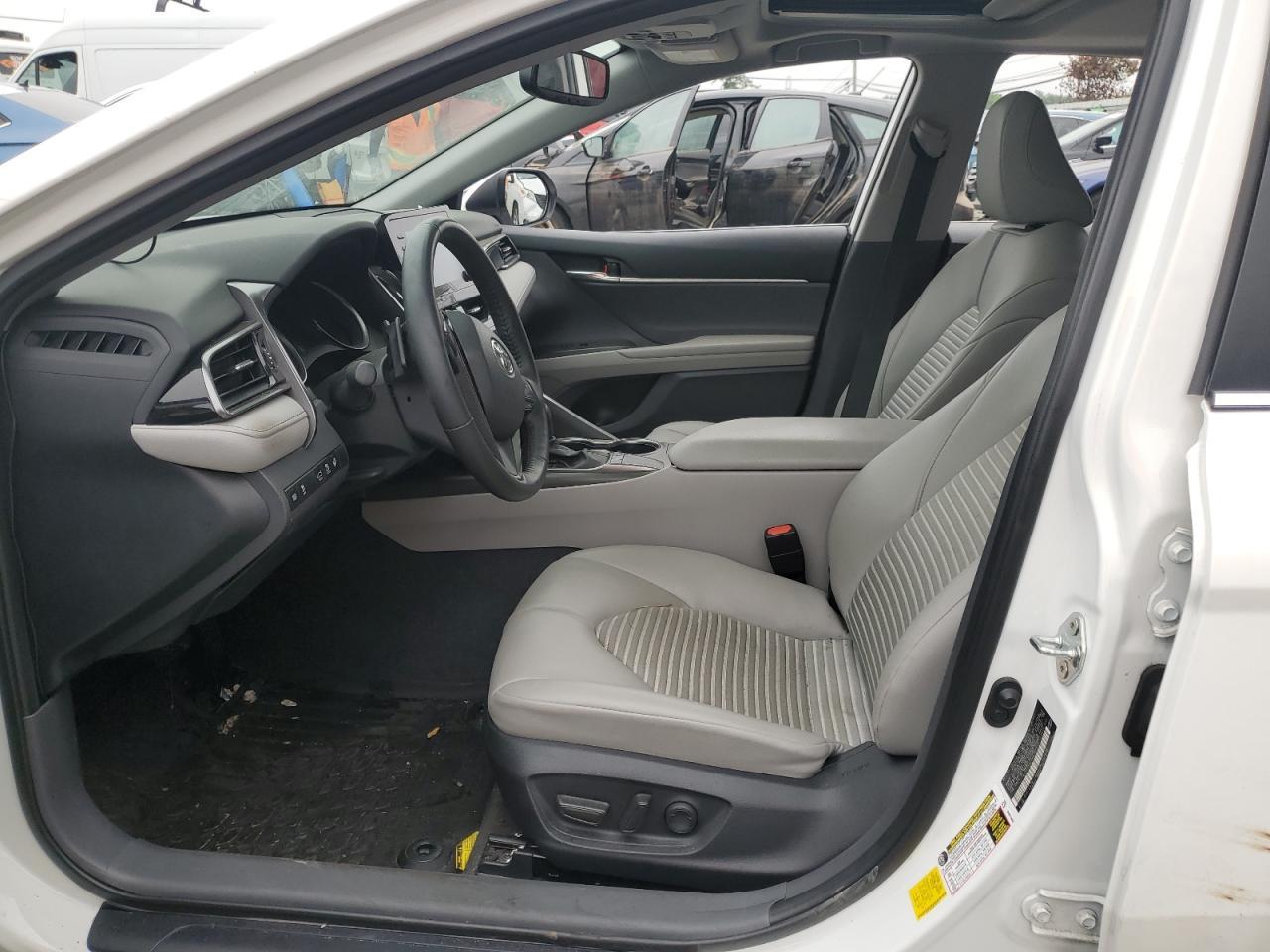 2023 Toyota Camry Se Night Shade - Image 7