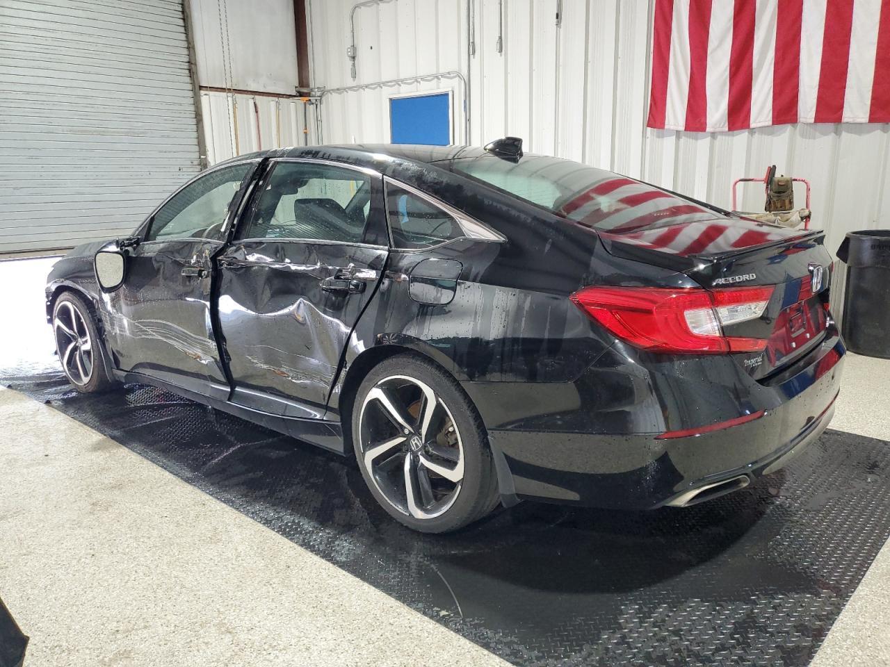 2018 Honda Accord Sport - Фото 2