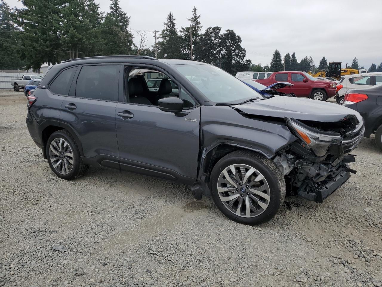 2025 Subaru Forester Touring - Image 4