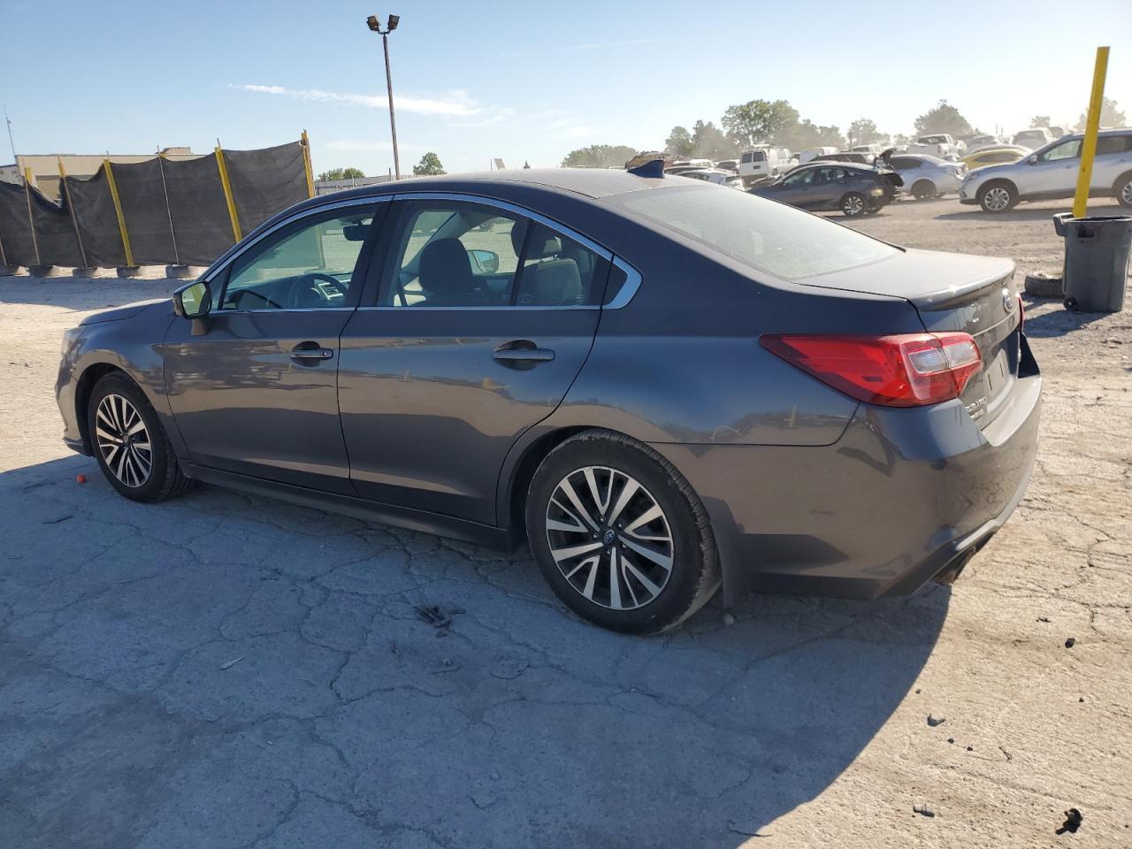 2019 Subaru Legacy 2.5I Premium - Фото 2