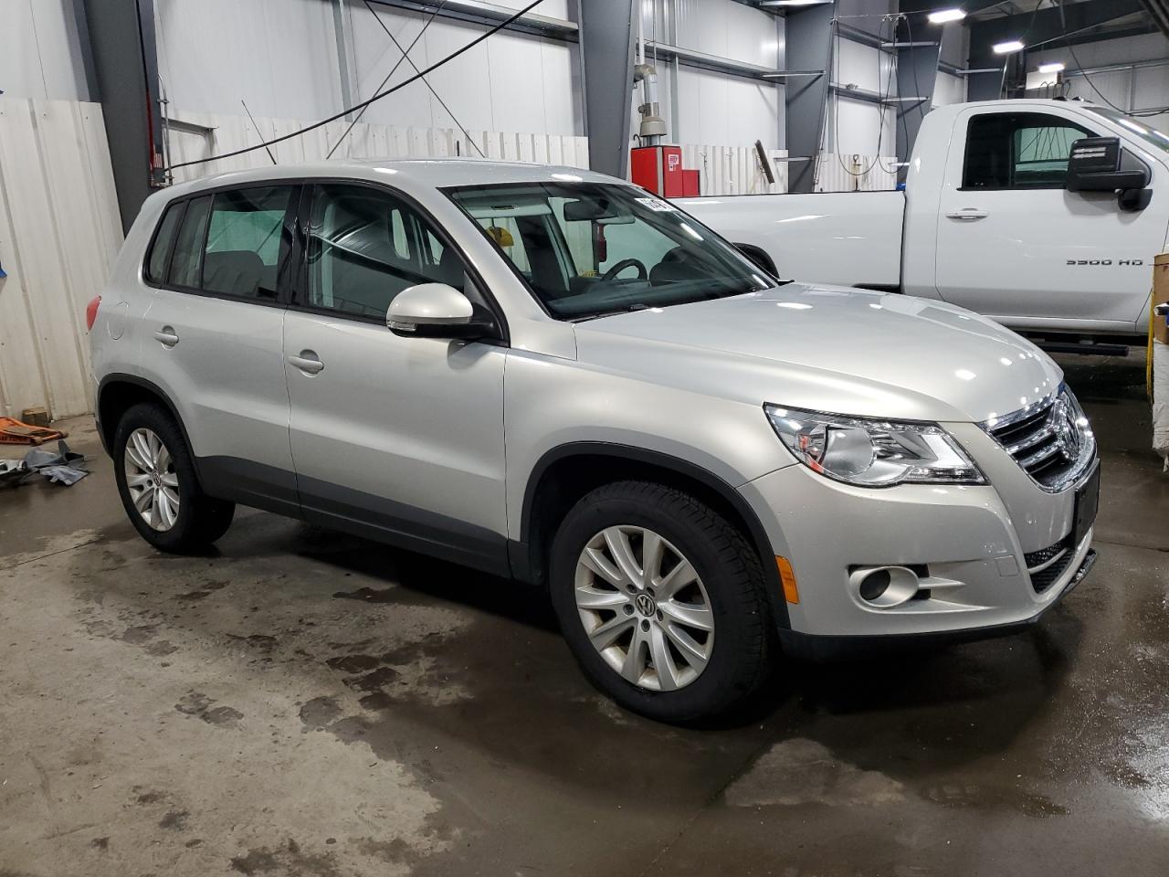 2009 Volkswagen Tiguan S - Фото 4