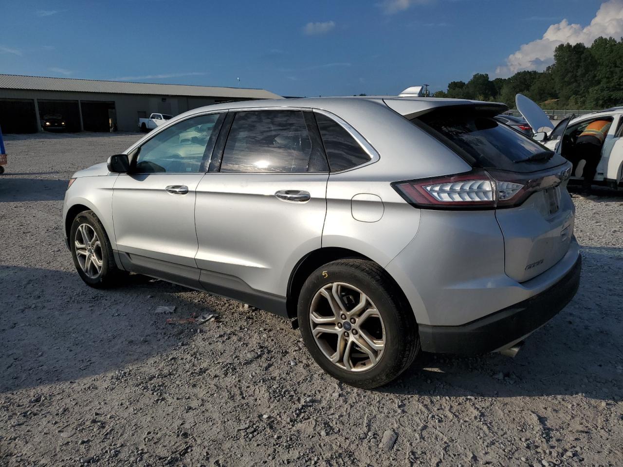2018 Ford Edge Titanium - Image 2