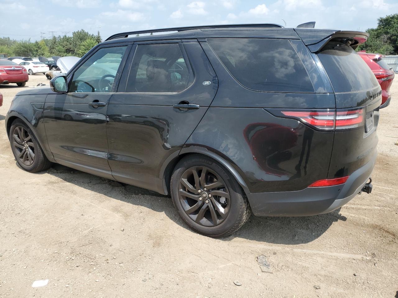 2018 Land Rover Discovery Hse Luxury - Image 2