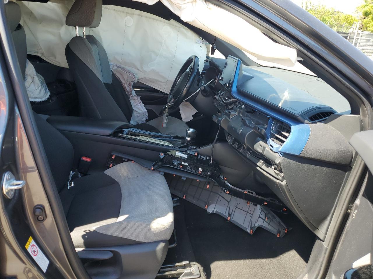 2019 Toyota C-Hr Xle - Фото 7