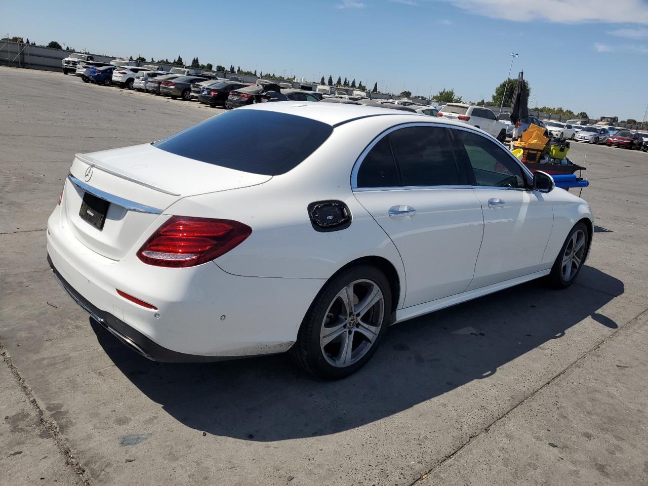 2018 Mercedes-Benz E 300 - Image 3