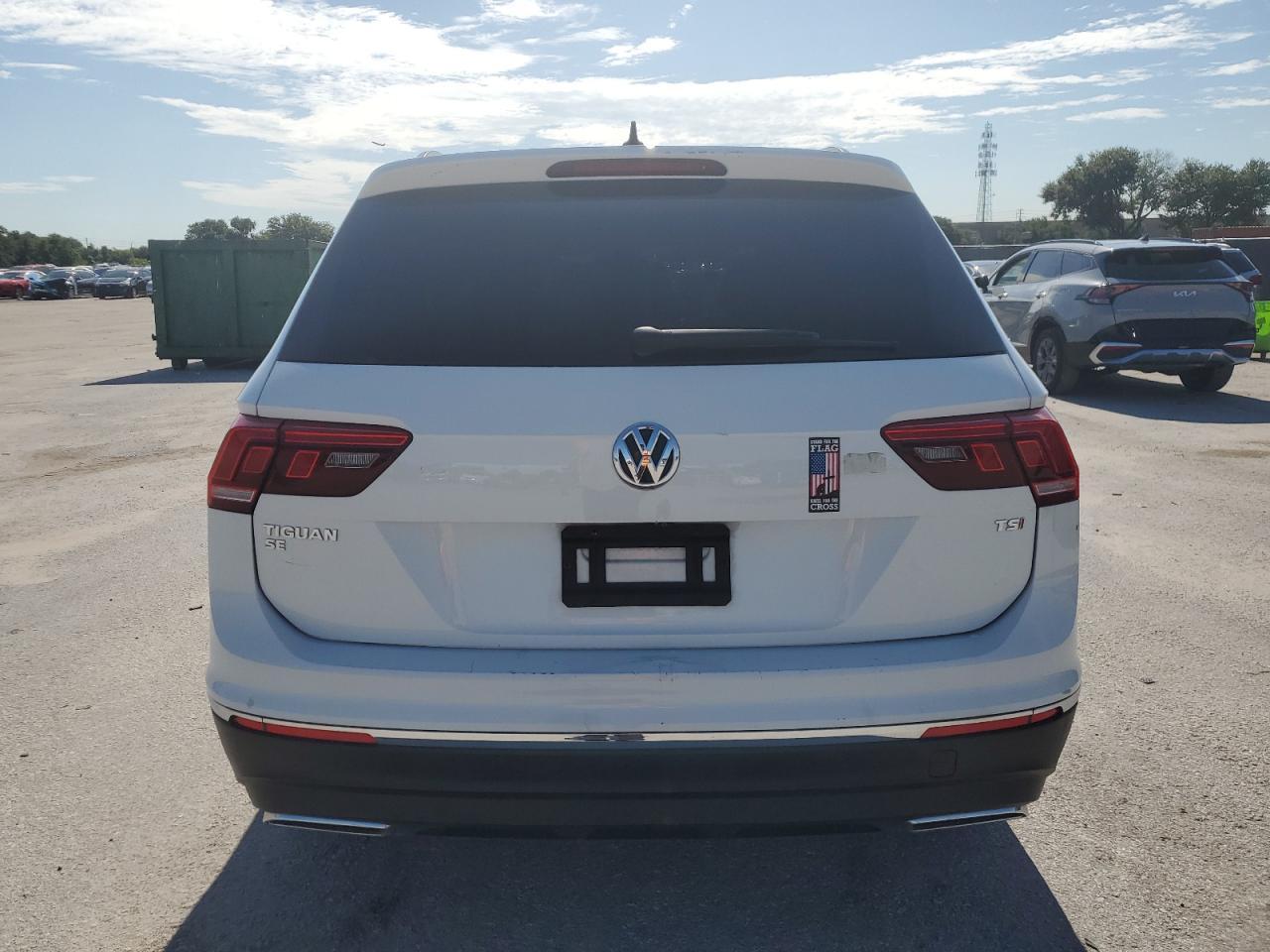2018 Volkswagen Tiguan Se - Фото 6