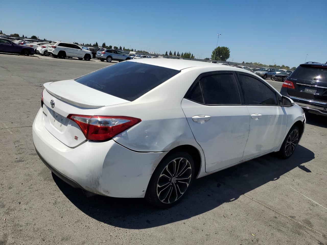 2014 Toyota Corolla L - Image 3