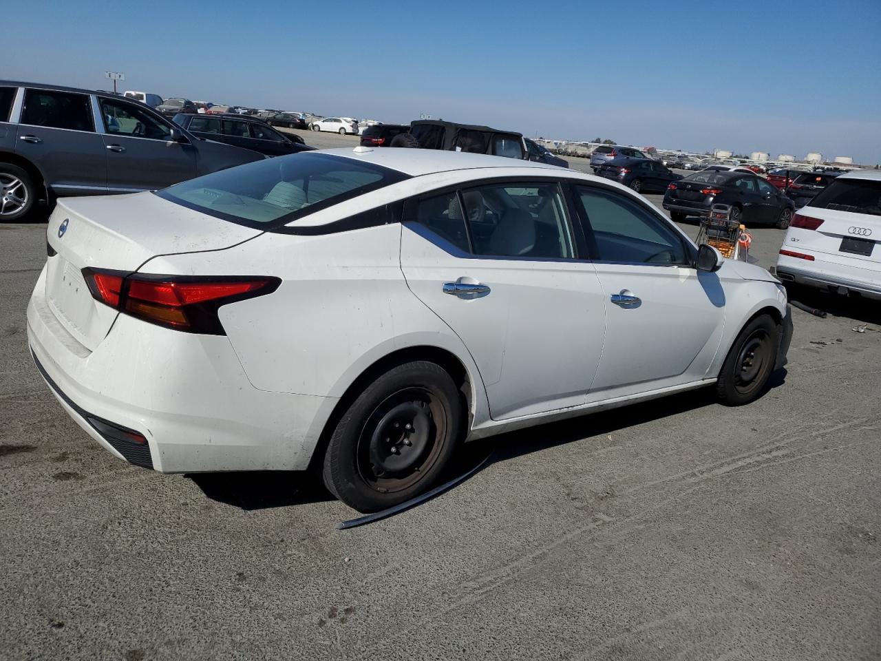 2020 Nissan Altima S - Image 3