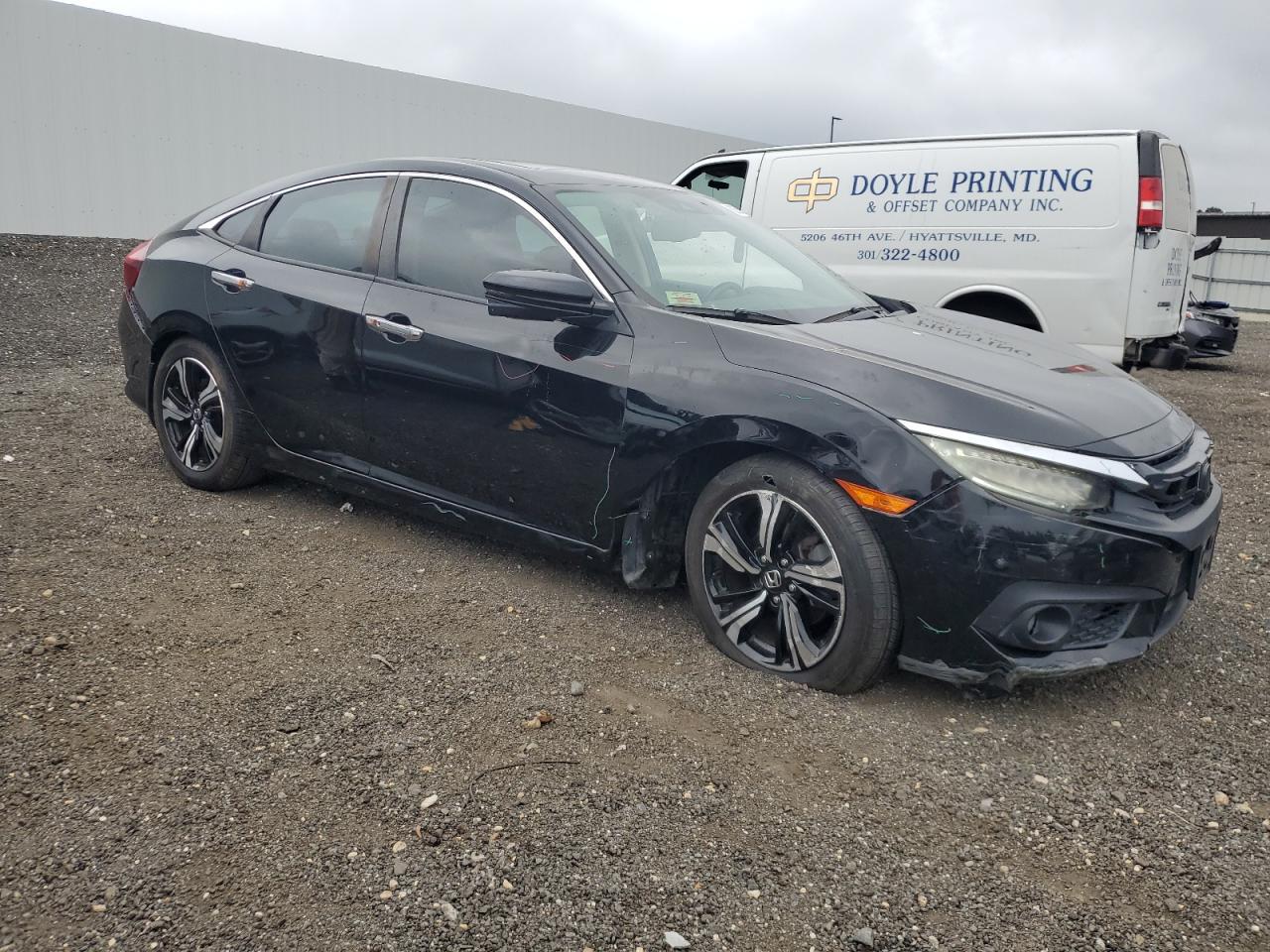 2016 Honda Civic Touring - Фото 4
