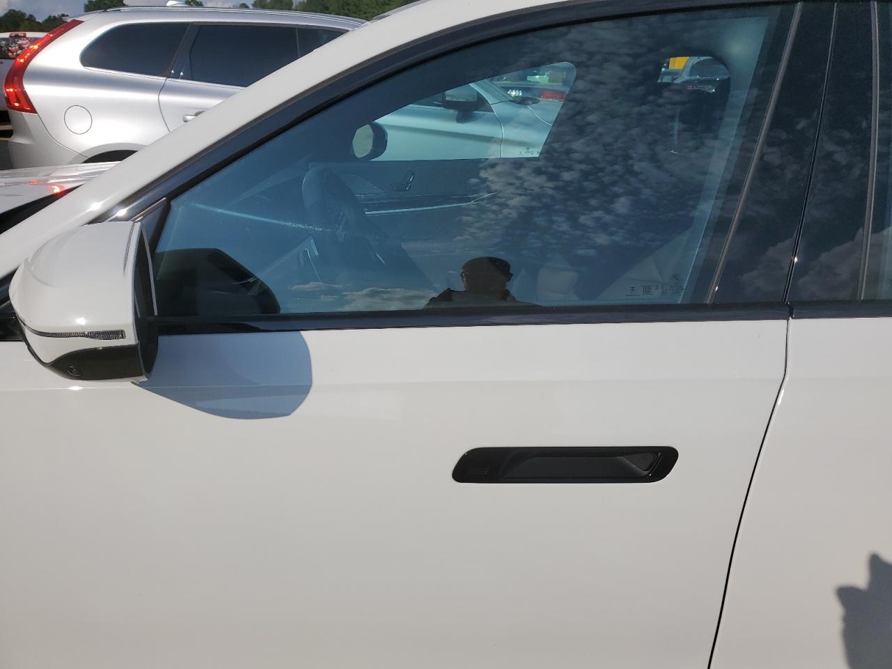 2024 BMW 740 Xi - Image 7