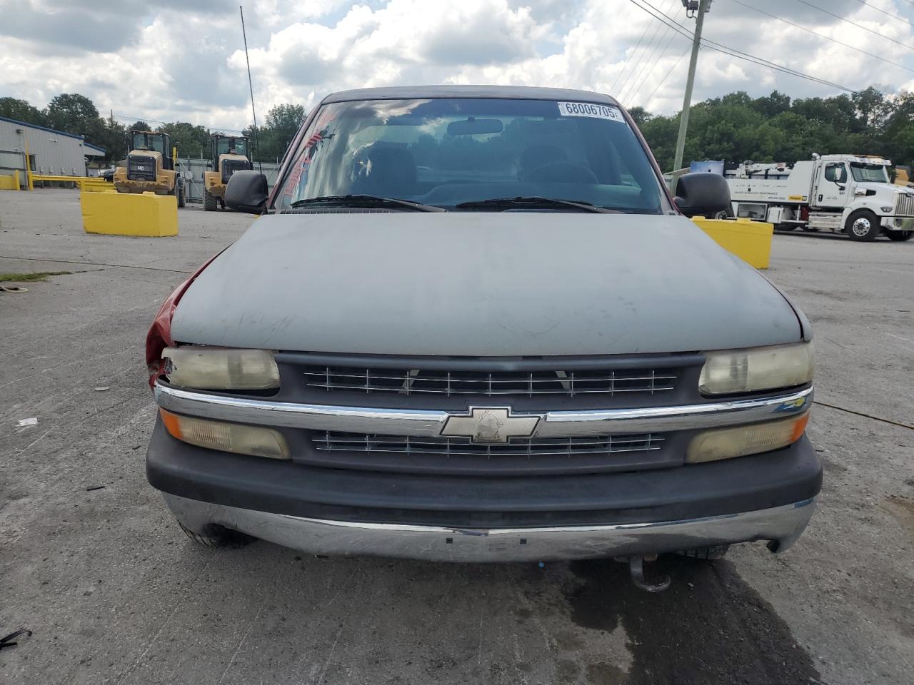 2000 Chevrolet Silverado C1500 - Image 5