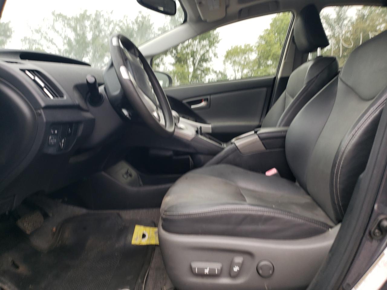 2013 Toyota Prius - Фото 7