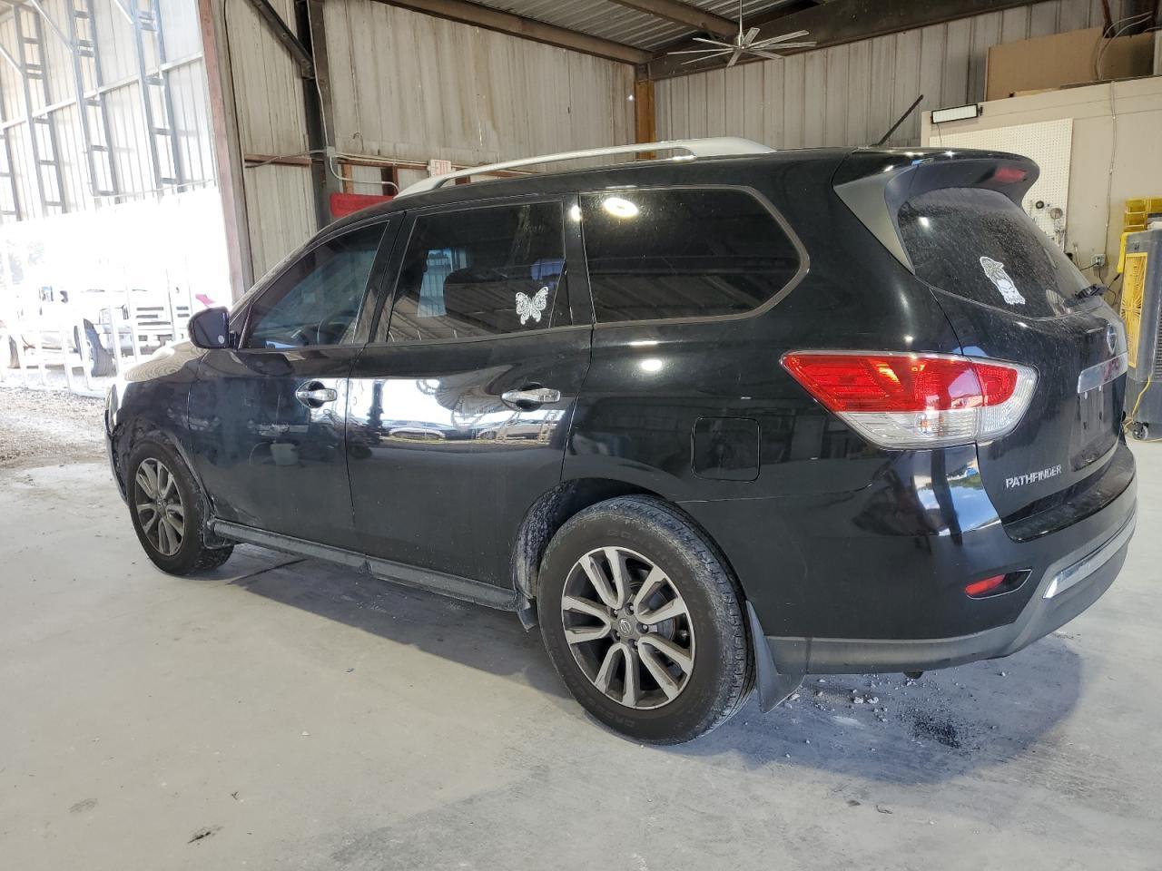 2015 Nissan Pathfinder S - Фото 2