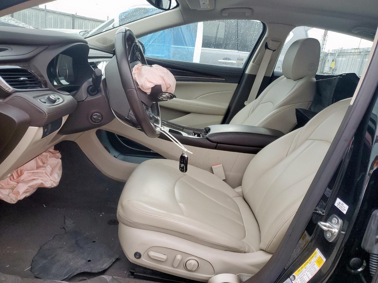 2017 Buick Lacrosse Preferred - Image 7