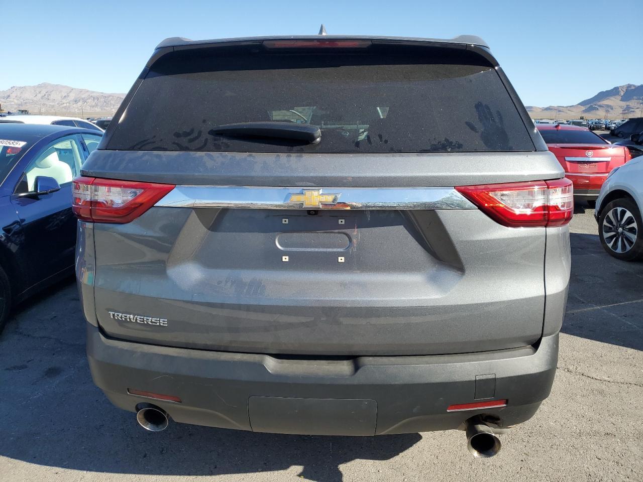 2020 Chevrolet Traverse Ls - Image 6