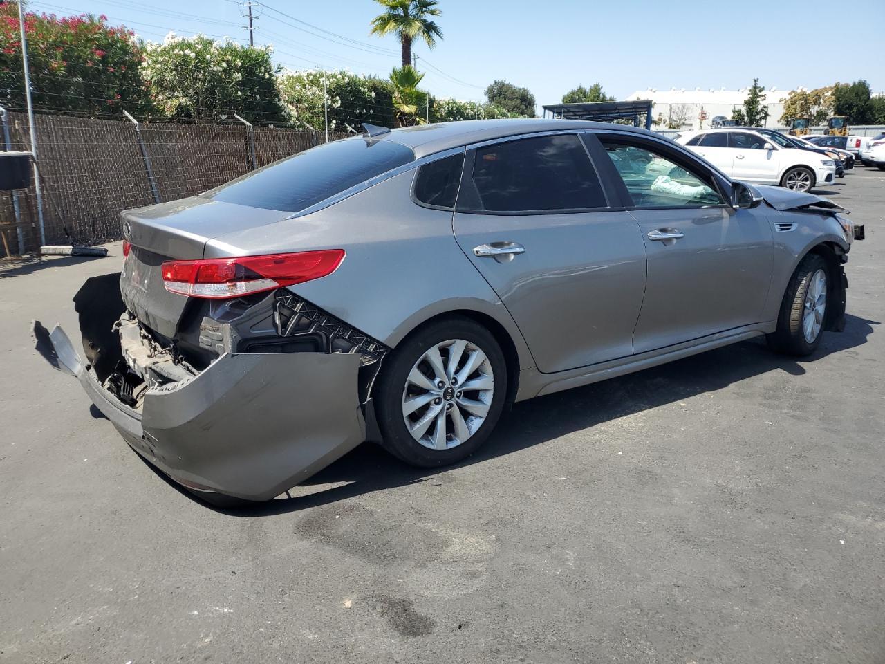 2018 Kia Optima Lx - Фото 3