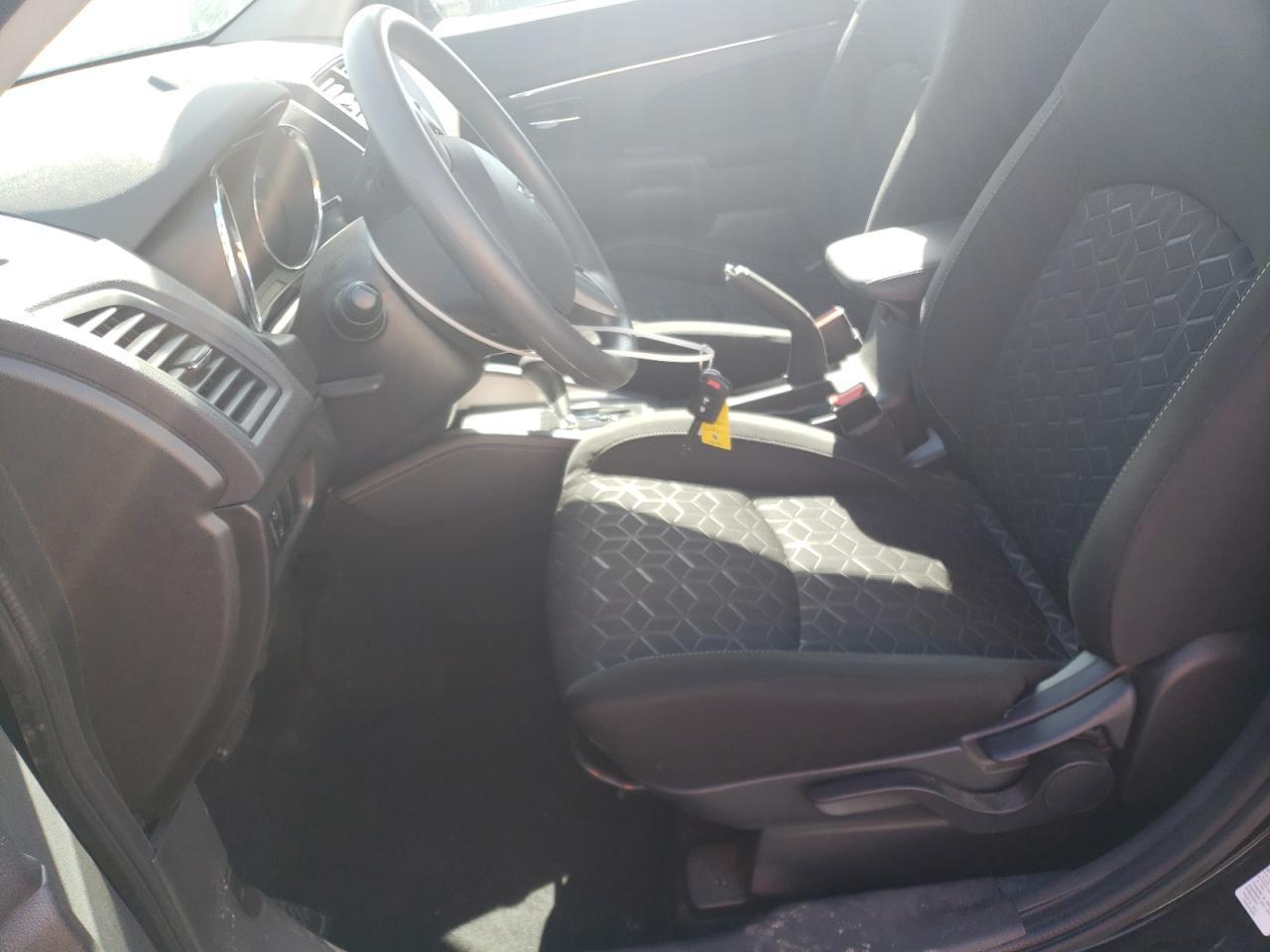 2024 Mitsubishi Outlander Sport S/Se - Image 7