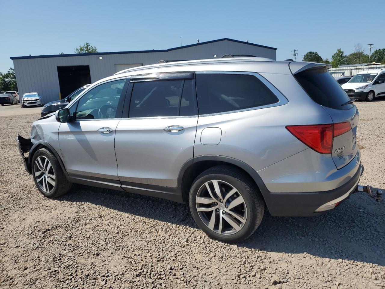 2017 Honda Pilot Touring - Фото 2