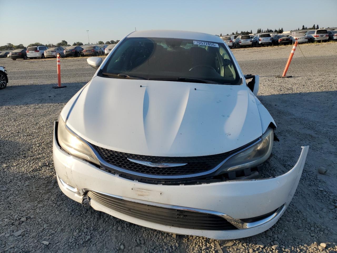 2015 Chrysler 200 Limited - Фото 5