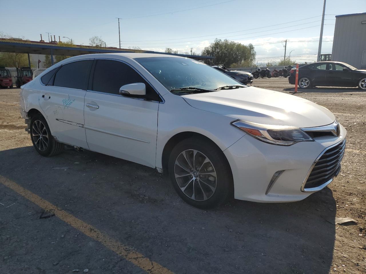 2018 Toyota Avalon Xle - Фото 4