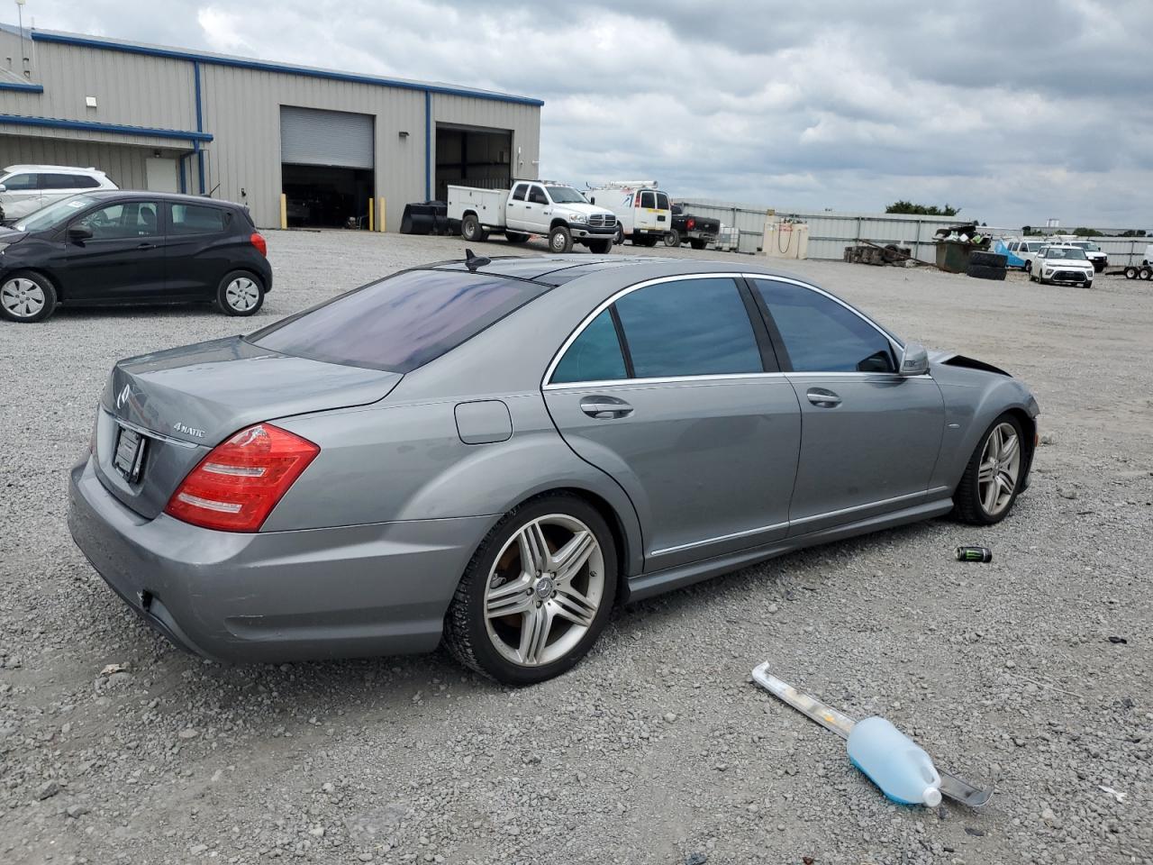 2012 Mercedes-Benz S 550 4Matic - Фото 3
