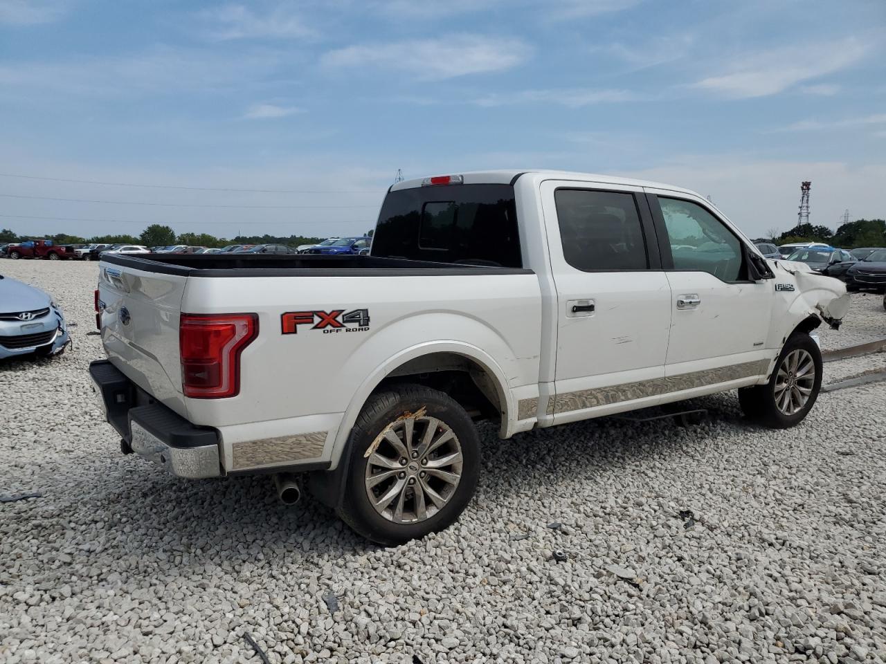 2017 Ford F150 Supercrew - Фото 3