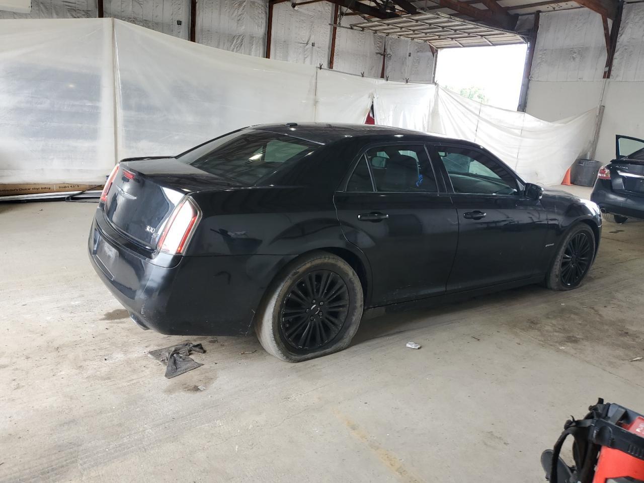 2012 Chrysler 300 S - Фото 3
