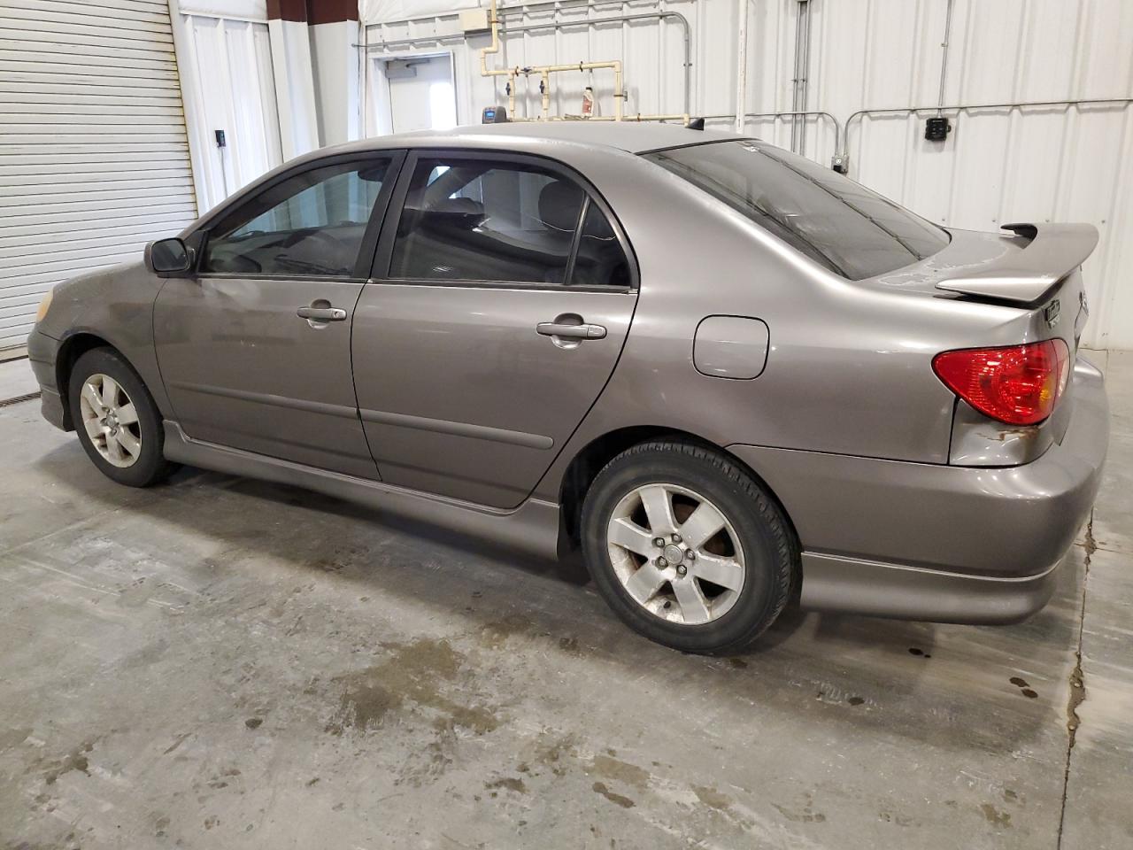 2003 Toyota Corolla Ce - Image 2