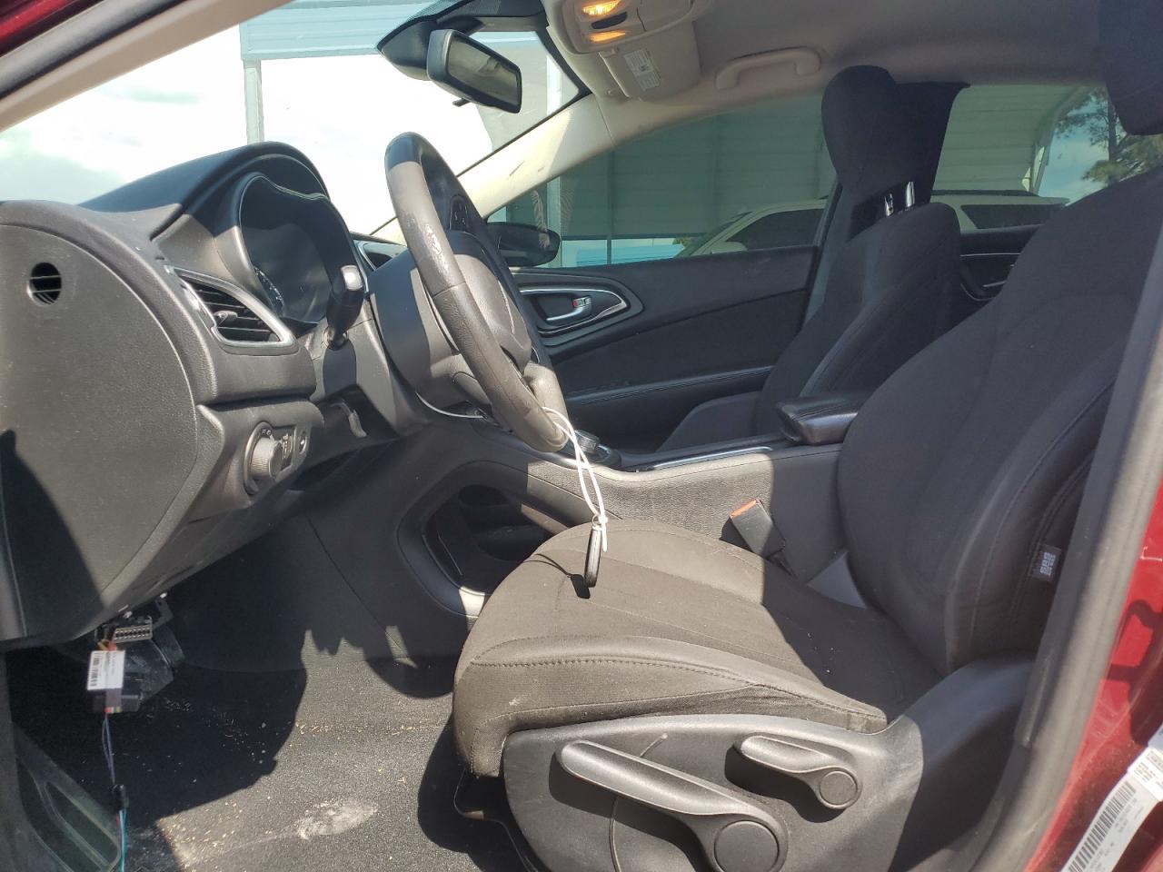 2016 Chrysler 200 Limited - Фото 7