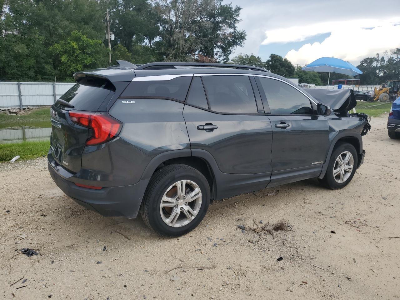 2018 GMC Terrain Sle - Image 3