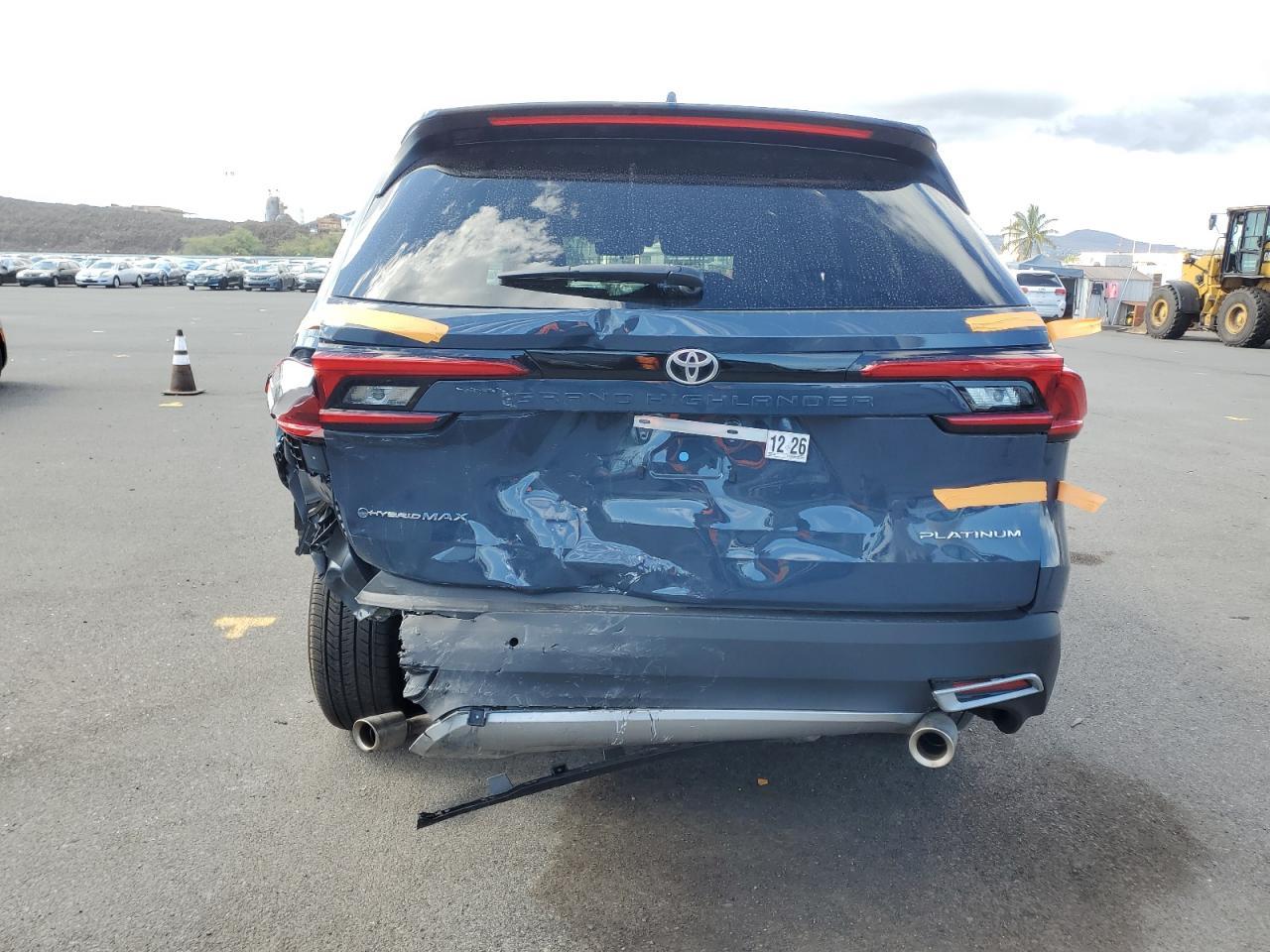 2024 Toyota Grand Highlander Limited - Фото 6