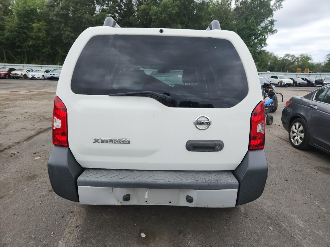 2013 Nissan Xterra X - Image 6
