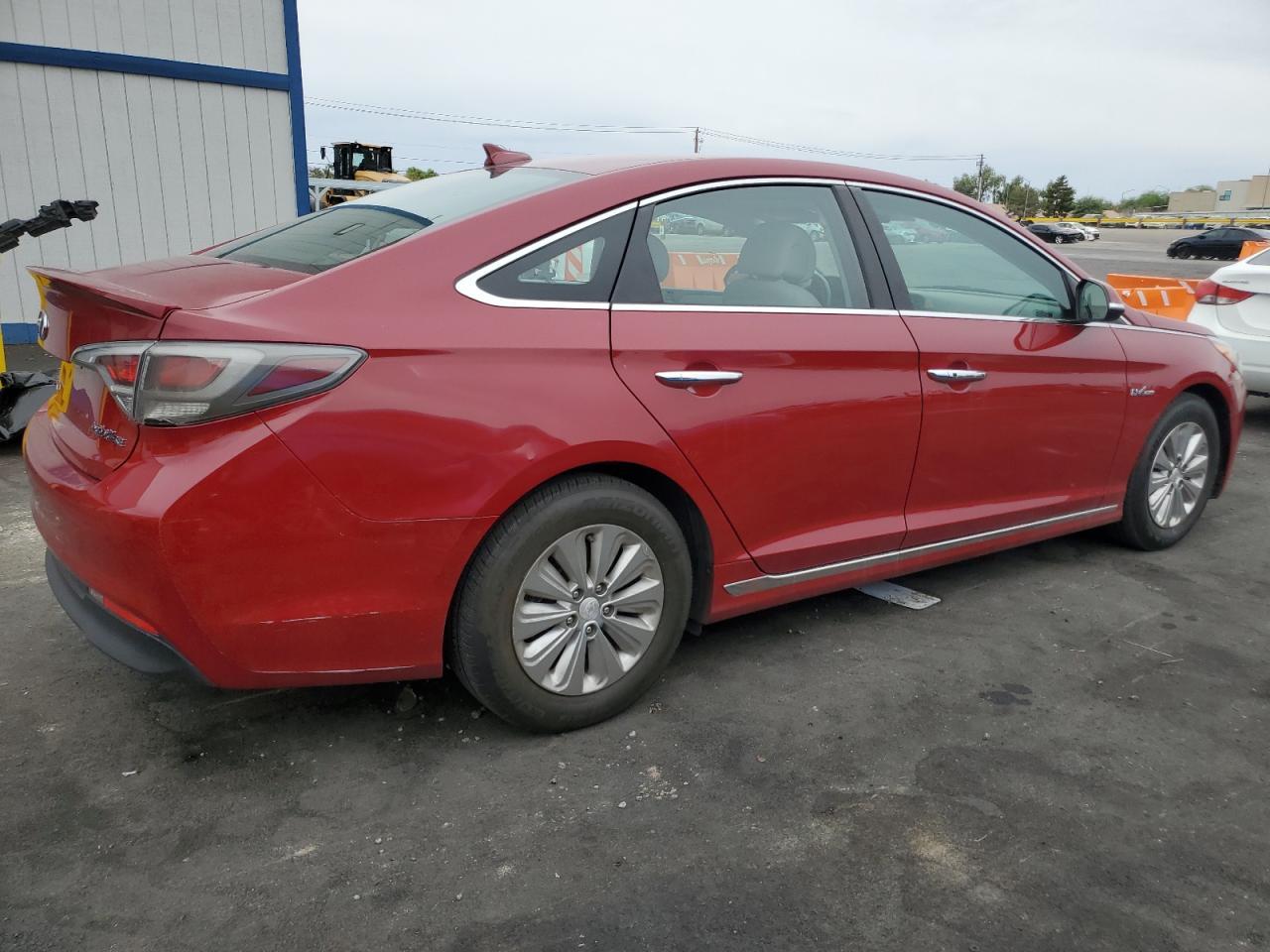 2016 Hyundai Sonata Hybrid - Image 3