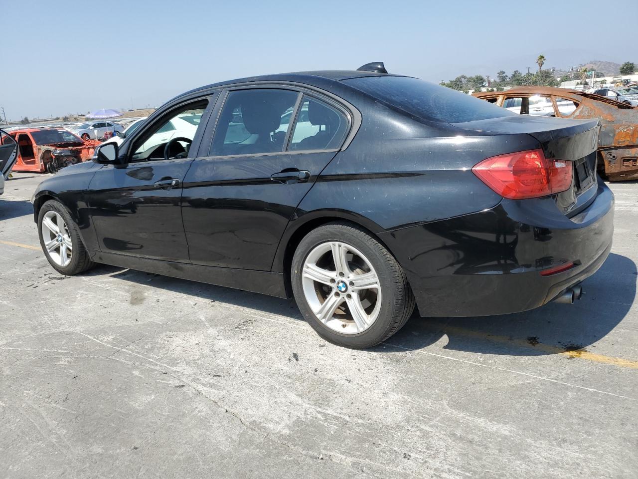 2015 BMW 328 I - Фото 2